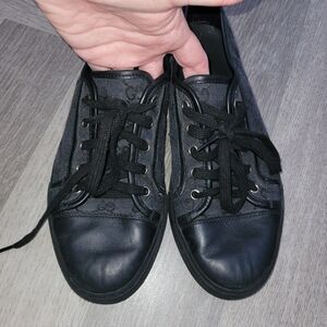 Gucci sneakers 6 1/2  black worn